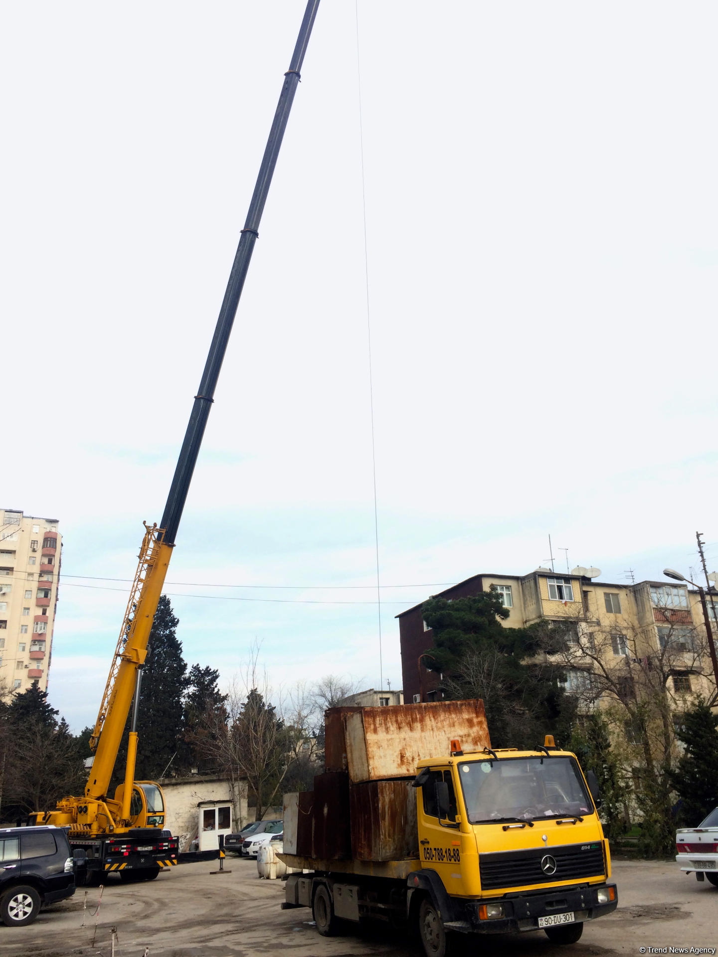 Bakıda binaların üstündəki su çənləri götürülür - SƏBƏBİ? (FOTO)