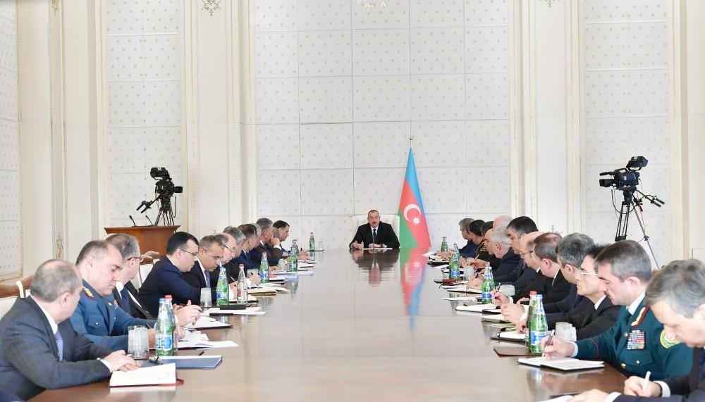 Prezident İlham Əliyevin sədrliyi ilə Nazirlər Kabinetinin iclası keçirilib (YENİLƏNİB-3) (FOTO)