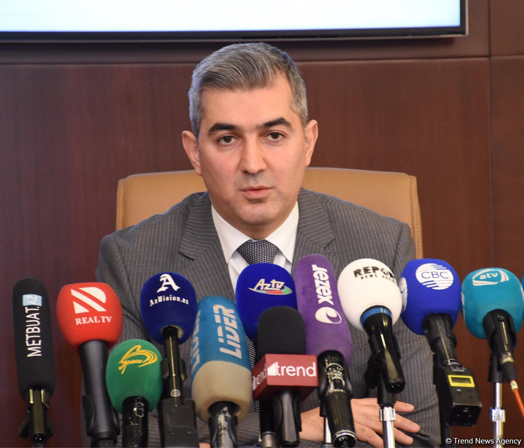 DMX rəisi: Əcnəbilərə göstərilən elektron xidmətlərin sayı 14-ə çatdırılıb (FOTO)