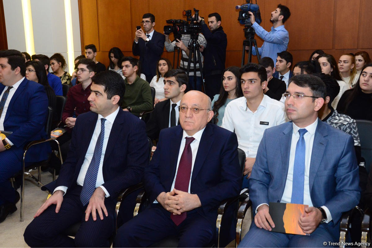 Dövlət Komitəsinin dini radikalizm əleyhinə hazırladığı "Oxu" sənədli filmi gənclər üçün nümayiş olunub (FOTO)