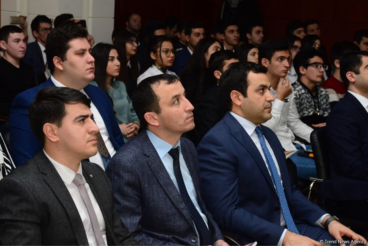 Dövlət Komitəsinin dini radikalizm əleyhinə hazırladığı "Oxu" sənədli filmi gənclər üçün nümayiş olunub (FOTO)