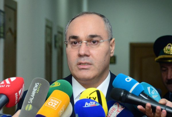 Səfər Mehdiyev: Azərbaycanın bütün nəzarət-buraxılış məntəqələrində “donuz qripi” ilə bağlı xüsusi avadanlıq quraşdırılıb