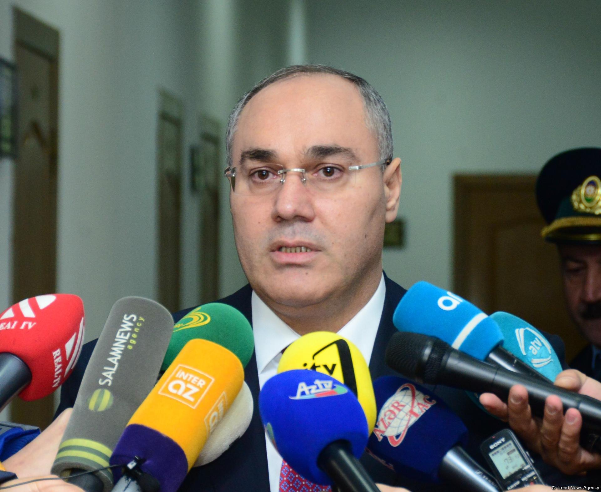 Səfər Mehdiyev: Azərbaycanın bütün nəzarət-buraxılış məntəqələrində “donuz qripi” ilə bağlı xüsusi avadanlıq quraşdırılıb