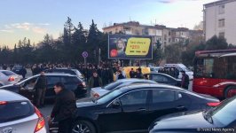Bakıda zəncirvari qəza: 4 maşın bir-birinə çırpıldı, tıxac yarandı (FOTO/VİDEO)