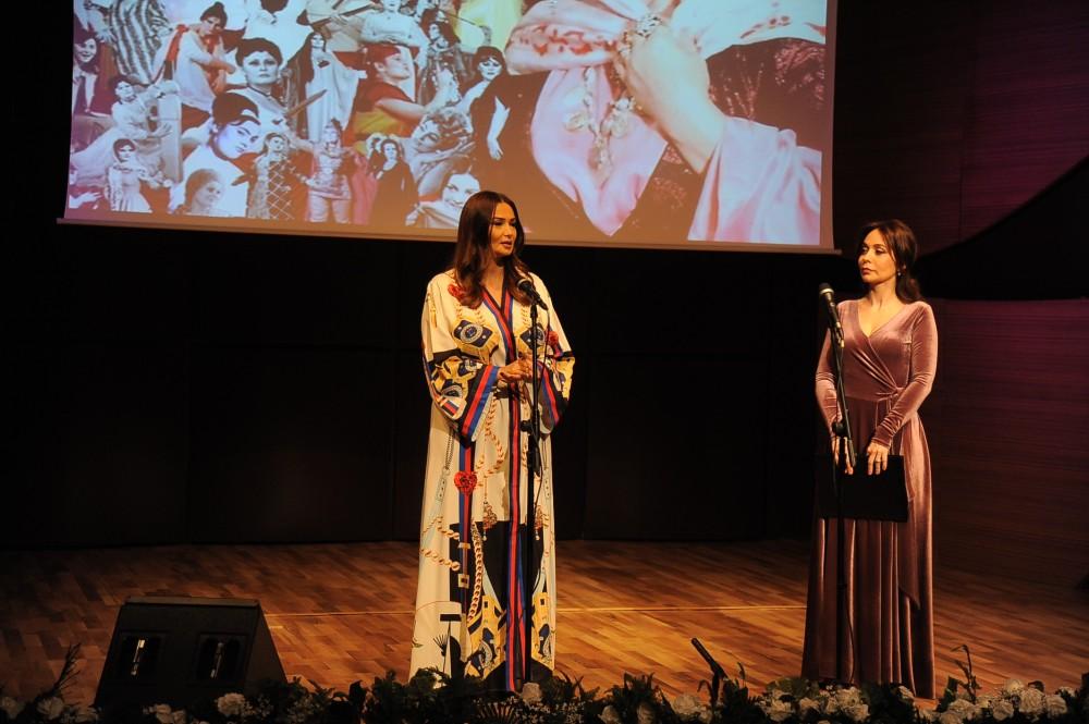 Beynəlxalq Muğam Mərkəzində Amaliya Pənahovanın xatirə gecəsi keçirilib (FOTO)