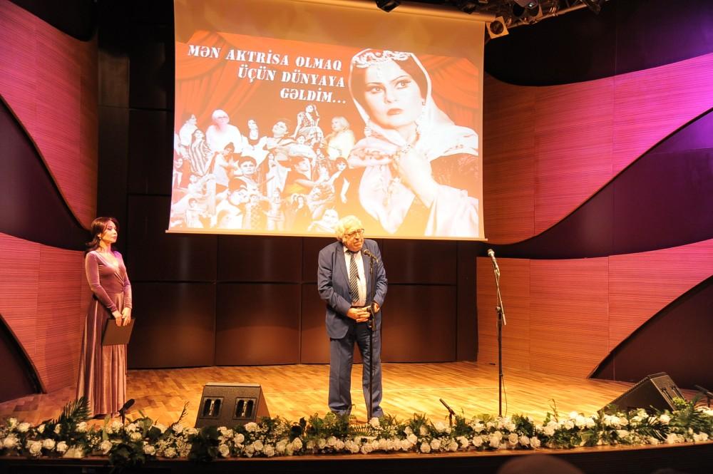 Beynəlxalq Muğam Mərkəzində Amaliya Pənahovanın xatirə gecəsi keçirilib (FOTO)