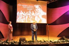 Beynəlxalq Muğam Mərkəzində Amaliya Pənahovanın xatirə gecəsi keçirilib (FOTO)