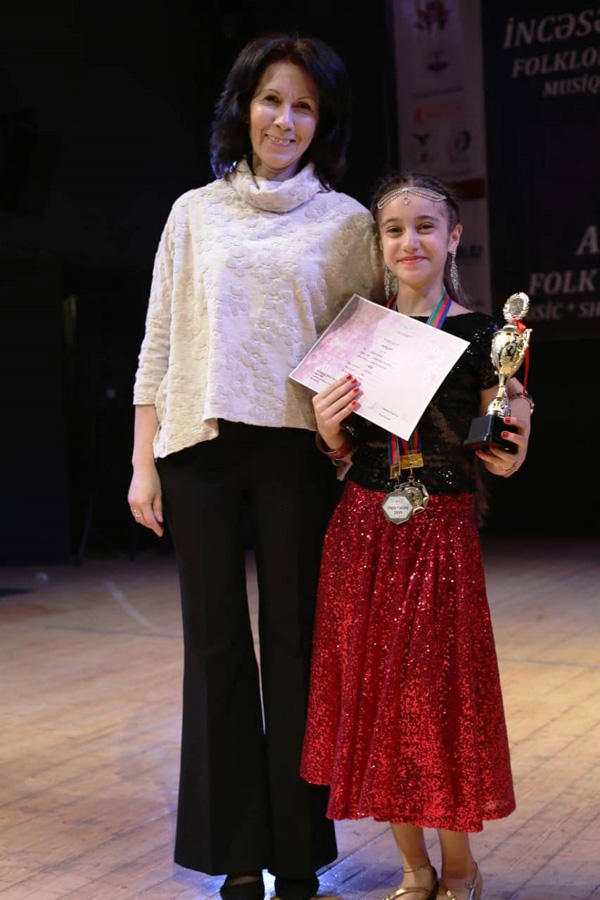 Bakıda beynəlxalq incəsənət müsabiqəsi keçirilib (FOTO)
