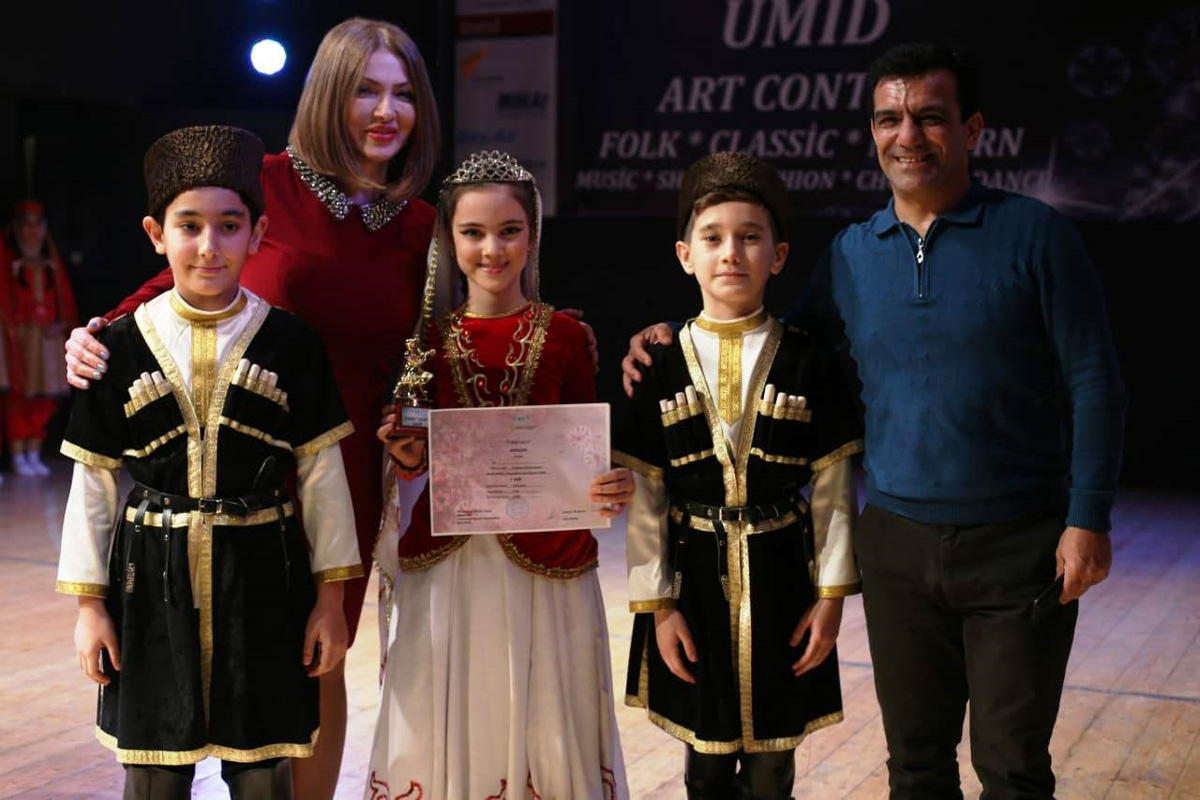 Bakıda beynəlxalq incəsənət müsabiqəsi keçirilib (FOTO)