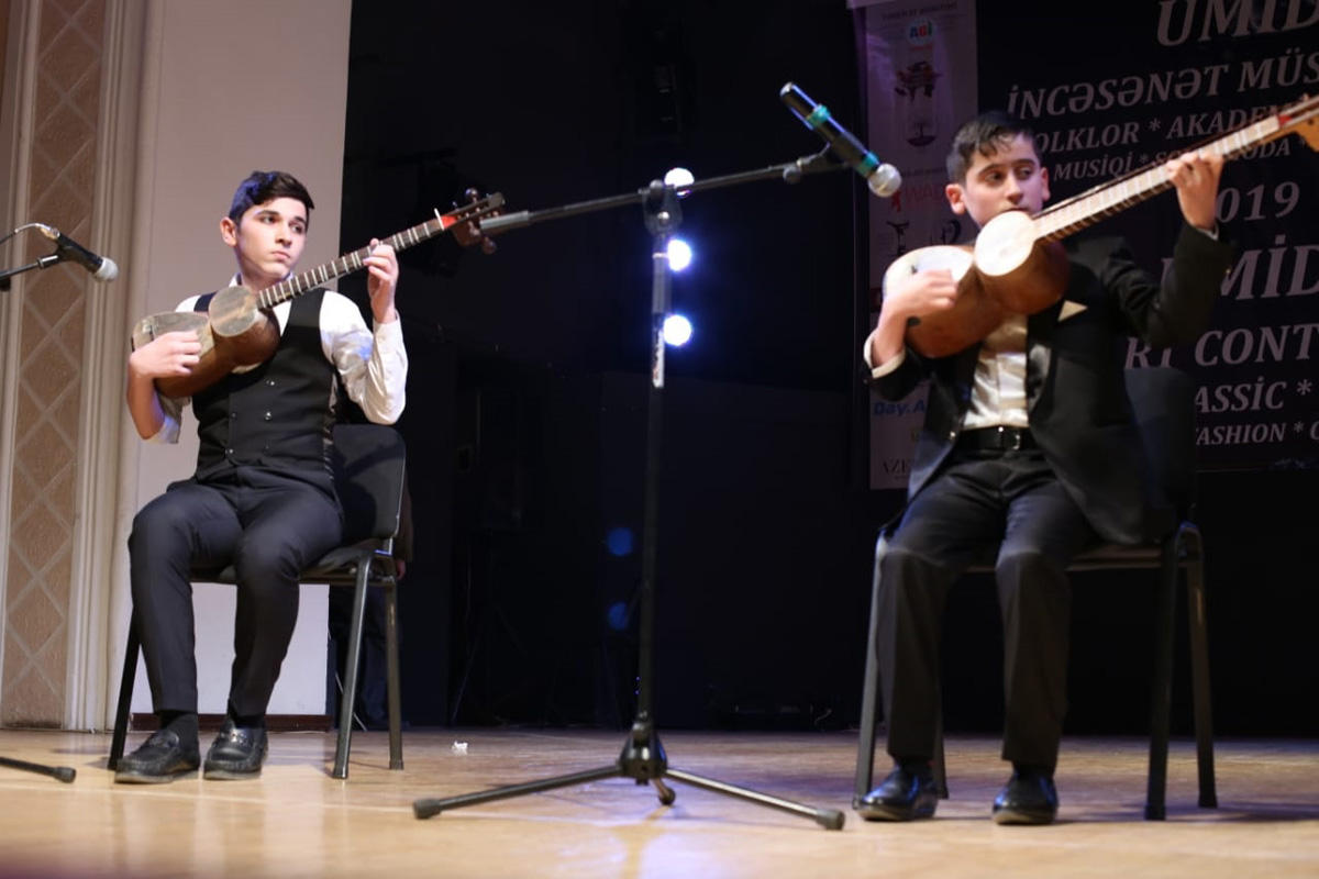 Bakıda beynəlxalq incəsənət müsabiqəsi keçirilib (FOTO)