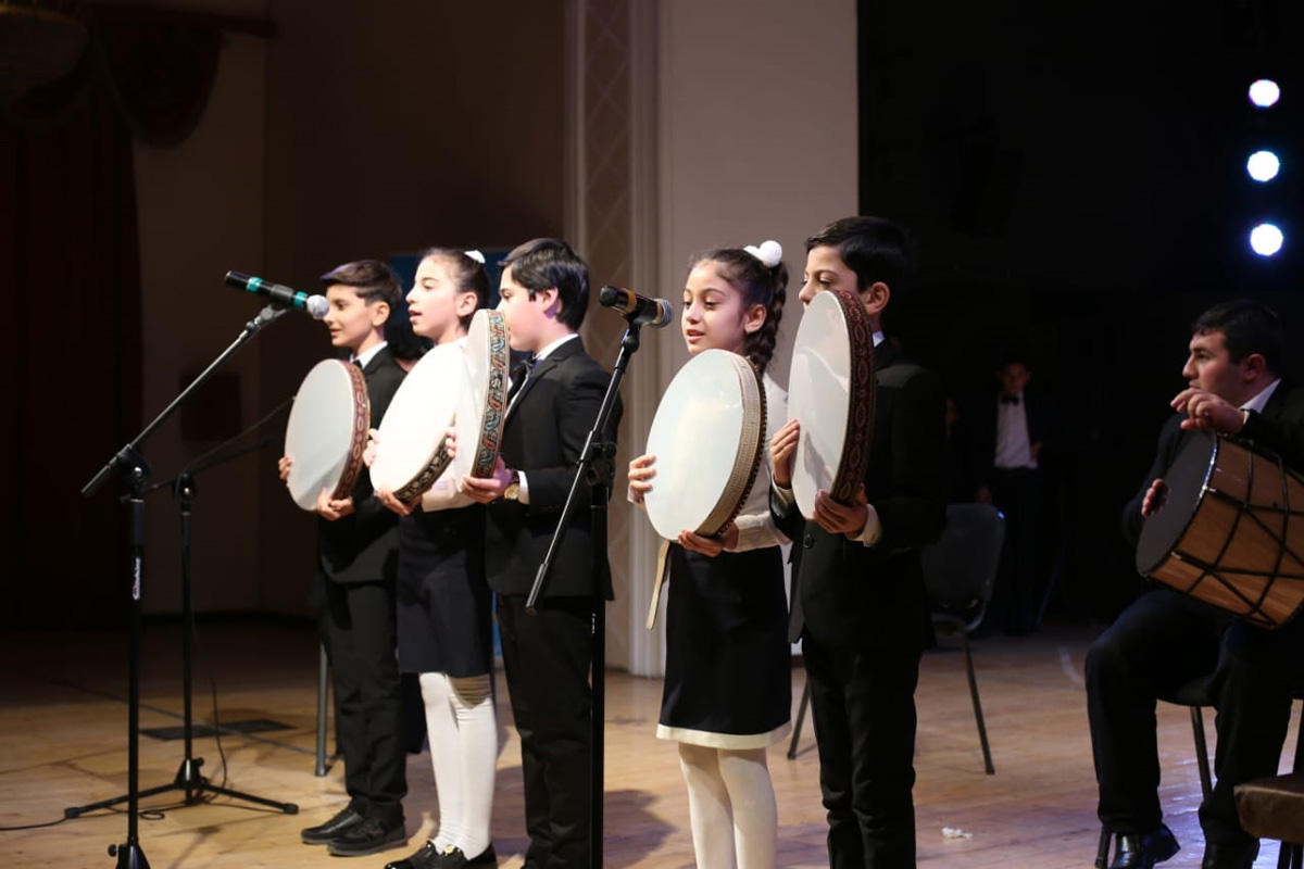 Bakıda beynəlxalq incəsənət müsabiqəsi keçirilib (FOTO)