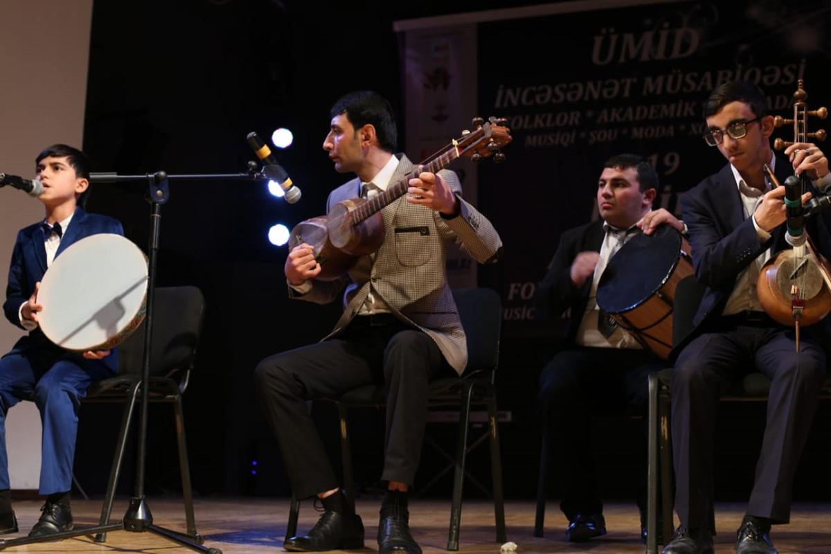 Bakıda beynəlxalq incəsənət müsabiqəsi keçirilib (FOTO)