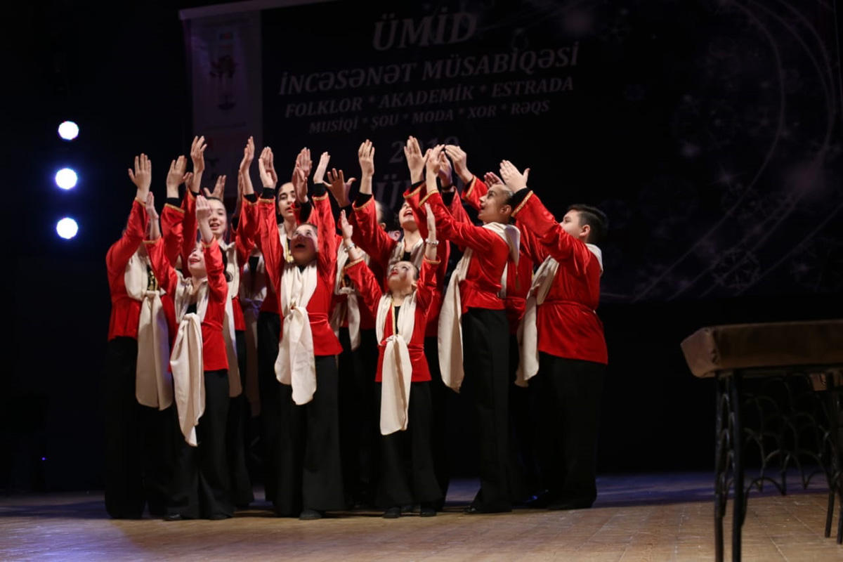 Bakıda beynəlxalq incəsənət müsabiqəsi keçirilib (FOTO)