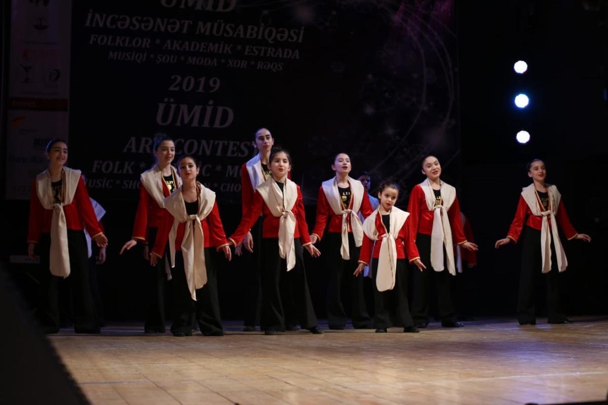 Bakıda beynəlxalq incəsənət müsabiqəsi keçirilib (FOTO)