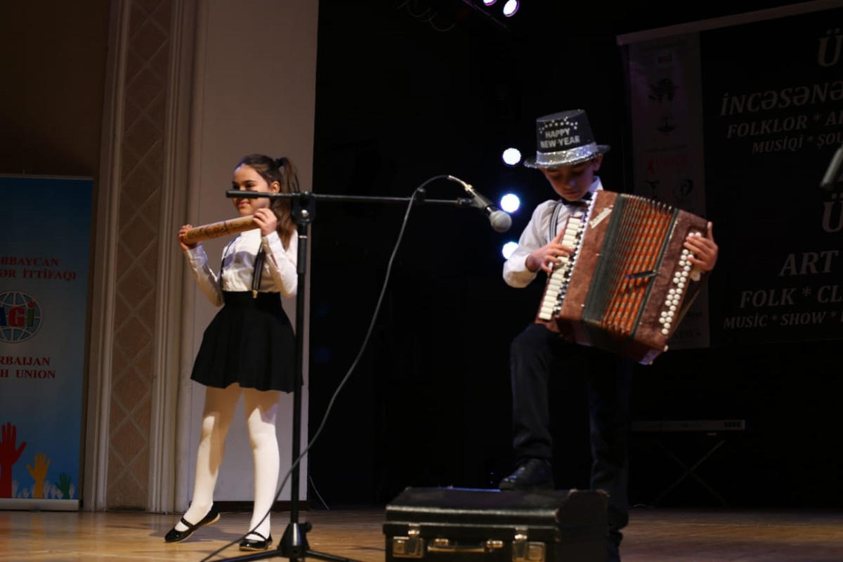 Bakıda beynəlxalq incəsənət müsabiqəsi keçirilib (FOTO)