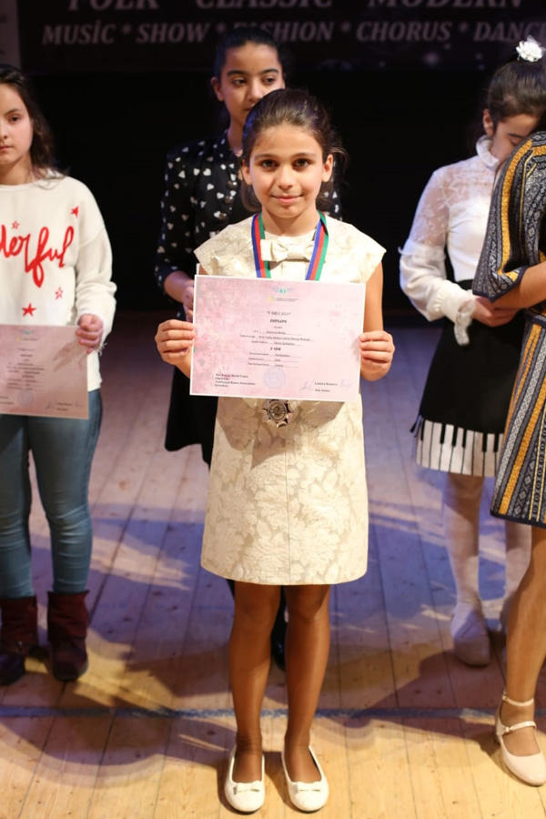 Bakıda beynəlxalq incəsənət müsabiqəsi keçirilib (FOTO)