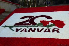 Azərbaycan ictimaiyyəti 20 Yanvar faciəsi qurbanlarının əziz xatirəsini yad edir (FOTO)