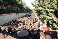 Azərbaycan ictimaiyyəti 20 Yanvar faciəsi qurbanlarının əziz xatirəsini yad edir (FOTO)