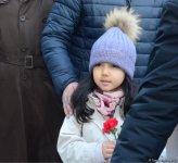Azərbaycan ictimaiyyəti 20 Yanvar faciəsi qurbanlarının əziz xatirəsini yad edir (FOTO)