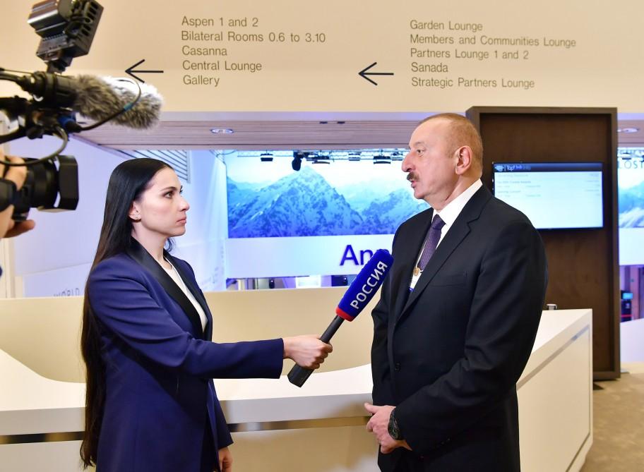 Prezident İlham Əliyev Davosda “Rossiya 1” televiziya kanalına müsahibə verib (FOTO)