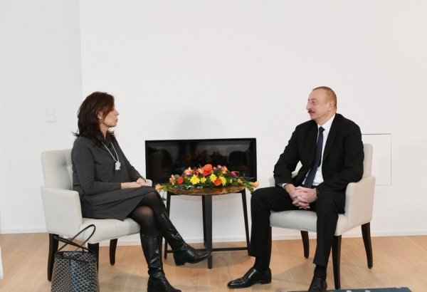 Prezident İlham Əliyev “CISCO” şirkətinin icraçı vitse-prezidenti ilə görüşüb (YENİLƏNİB) (FOTO)