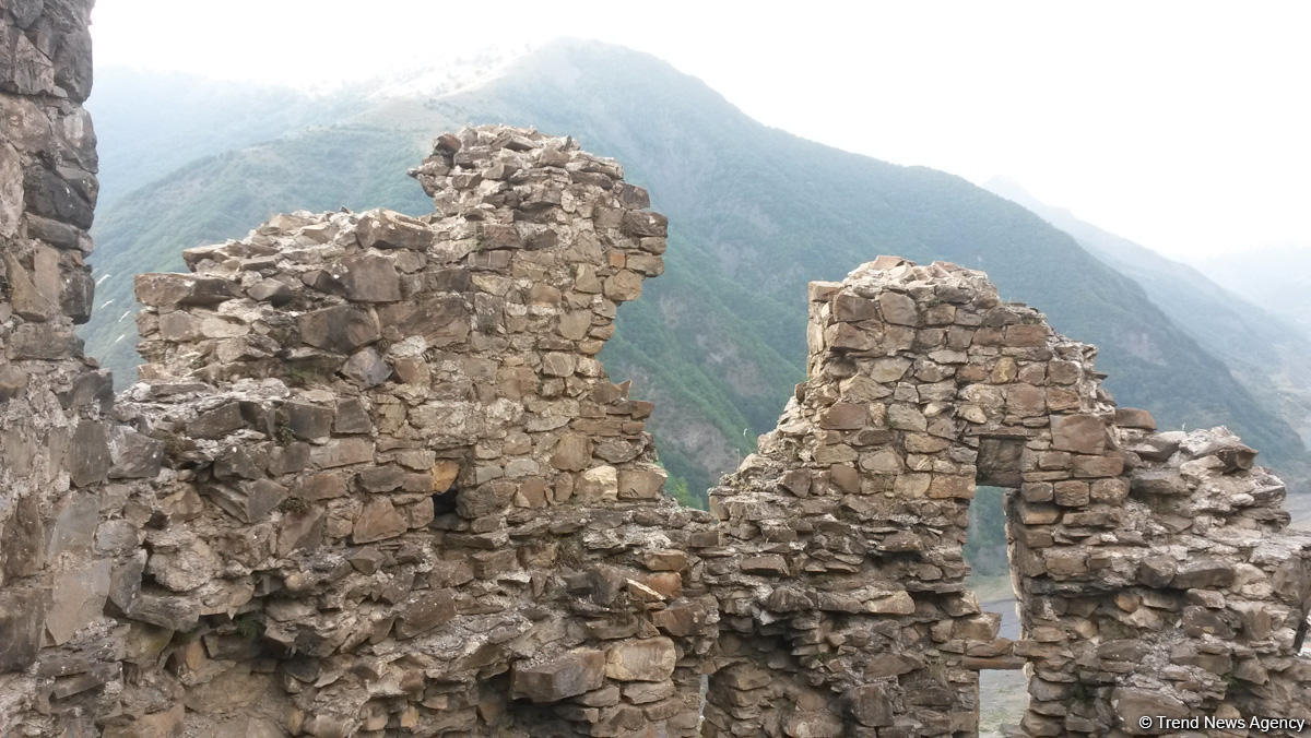 Azərbaycan tarixinin daha bir səhifəsi: Şamilqalanı kim tikdi, kimə qaldı? (FOTO)