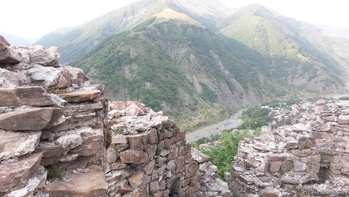 Azərbaycan tarixinin daha bir səhifəsi: Şamilqalanı kim tikdi, kimə qaldı? (FOTO)