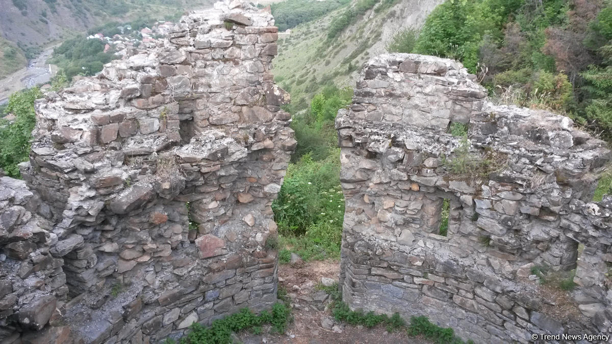 Azərbaycan tarixinin daha bir səhifəsi: Şamilqalanı kim tikdi, kimə qaldı? (FOTO)