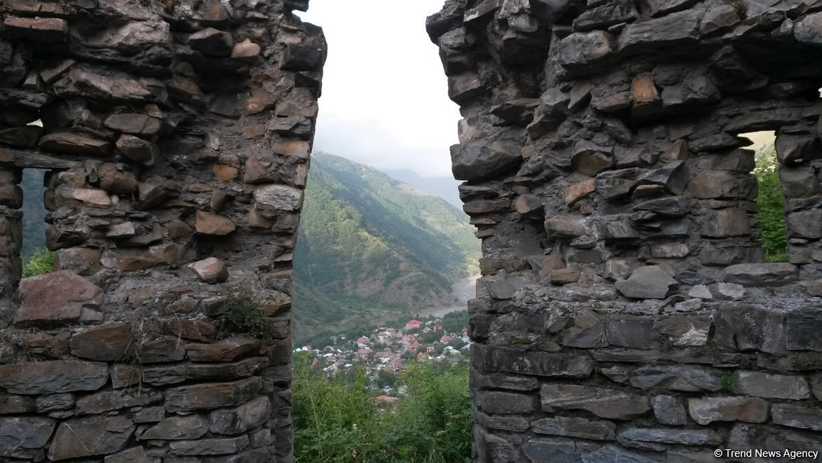 Azərbaycan tarixinin daha bir səhifəsi: Şamilqalanı kim tikdi, kimə qaldı? (FOTO)