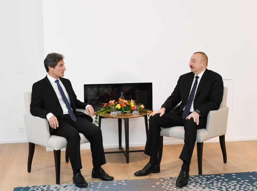 Prezident İlham Əliyev “Suez Group”un beynəlxalq inkişaf üzrə icraçı vitse-prezidenti ilə görüşüb