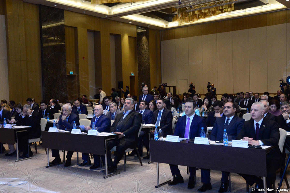 Məmməd Musayev: Təhsil proqramlarının əmək bazarının tələblərinə uyğunlaşdırılmasına ehtiyac var (FOTO)