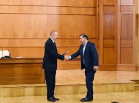 Prezident İlham Əliyev və birinci xanım Mehriban Əliyeva şəhid ailələri ilə görüşüblər (YENİLƏNİB-2) (FOTO)