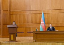 Prezident İlham Əliyev və birinci xanım Mehriban Əliyeva şəhid ailələri ilə görüşüblər (YENİLƏNİB-2) (FOTO)