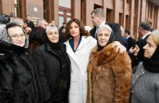 Prezident İlham Əliyev və birinci xanım Mehriban Əliyeva şəhid ailələri ilə görüşüblər (YENİLƏNİB-2) (FOTO)