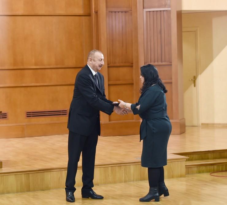 Prezident İlham Əliyev və birinci xanım Mehriban Əliyeva şəhid ailələri ilə görüşüblər (YENİLƏNİB-2) (FOTO)