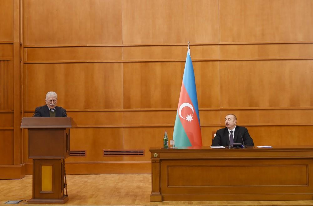 Prezident İlham Əliyev və birinci xanım Mehriban Əliyeva şəhid ailələri ilə görüşüblər (YENİLƏNİB-2) (FOTO)