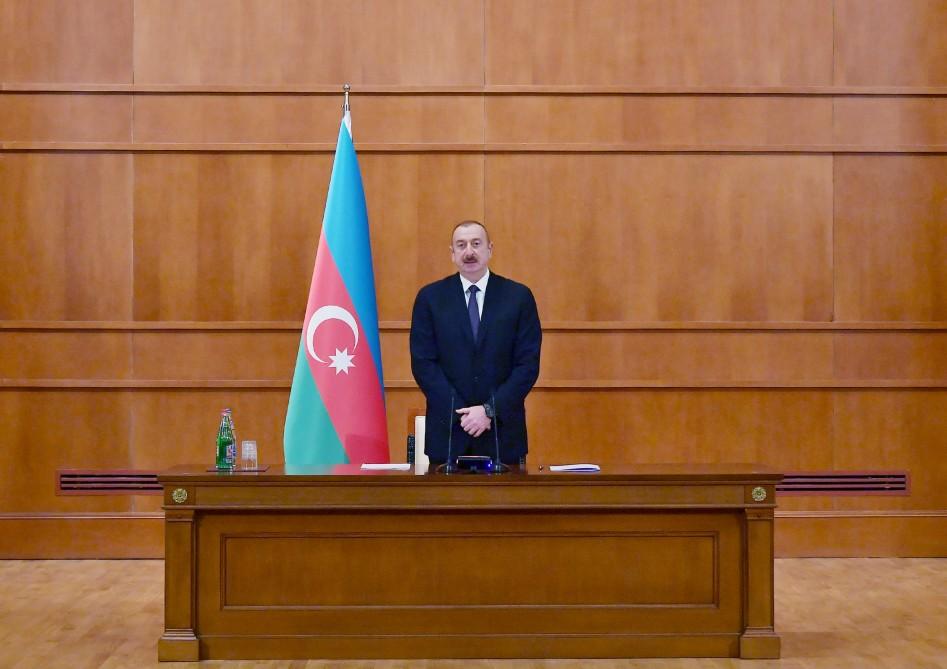 Azərbaycan Prezidenti: Növbəti bir neçə il ərzində bütün şəhid ailələri evlərlə, mənzillərlə təmin ediləcək