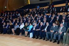 "Regionların inkişafı üzrə Dövlət Proqramı"nın icrasının yekunlarına dair konfrans çərçivəsində sahibkarlarla müzakirələr aparılır (FOTO)