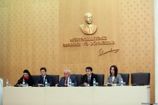 Hikmət Hacıyev: Ermənistanın azərbaycanlıları etnik təmizləməyə məruz qoyaraq erməni icmasına imtiyazlı hüquqlar tələb etməsi bütün sənədlərə ziddir (FOTO)
