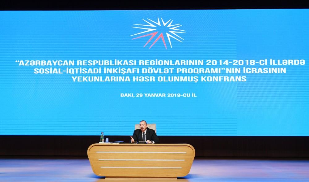 Prezident İlham Əliyev "Regionların 2014-2018-ci illərdə sosial-iqtisadi inkişafı Dövlət Proqramı"nın icrasının yekunlarına həsr olunan konfransda iştirak edib (FOTO) (YENİLƏNİB-2)