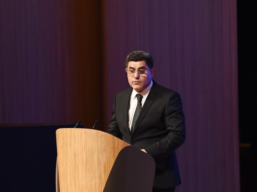 Prezident İlham Əliyev "Regionların 2014-2018-ci illərdə sosial-iqtisadi inkişafı Dövlət Proqramı"nın icrasının yekunlarına həsr olunan konfransda iştirak edib (FOTO) (YENİLƏNİB-2)