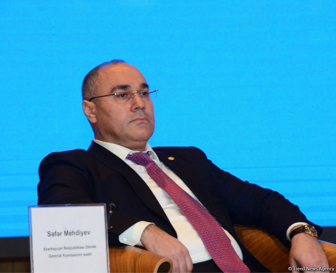 "Regionların inkişafı üzrə Dövlət Proqramı"nın icrasının yekunlarına dair konfrans çərçivəsində sahibkarlarla müzakirələr aparılır (FOTO)