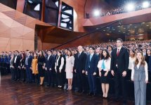 Prezident İlham Əliyev və birinci xanım Mehriban Əliyeva Gənclər Gününə həsr olunmuş respublika toplantısında iştirak ediblər (FOTO) (YENİLƏNİB-2)