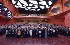 Prezident İlham Əliyev və birinci xanım Mehriban Əliyeva Gənclər Gününə həsr olunmuş respublika toplantısında iştirak ediblər (FOTO) (YENİLƏNİB-2)