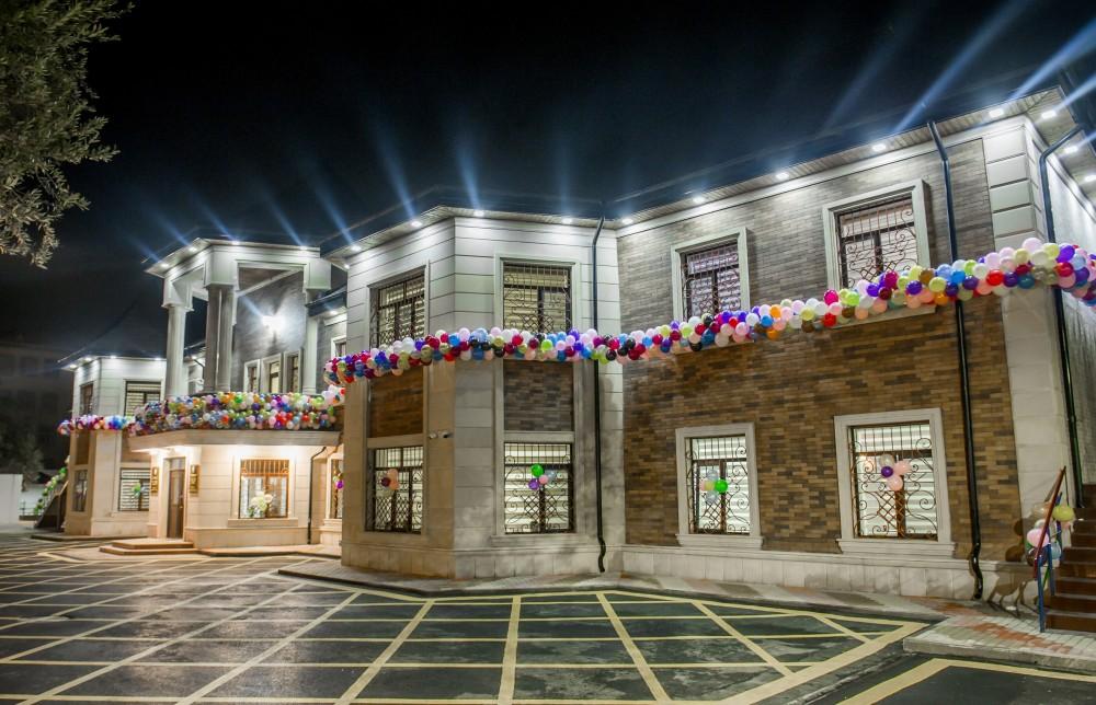 Birinci vitse-prezident Mehriban Əliyeva Bakıda yeni inşa olunmuş 6 saylı uşaq bağçasının açılışında iştirak edib (FOTO)