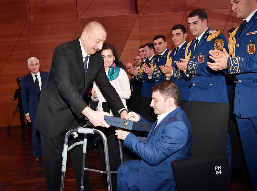 Prezident İlham Əliyev və birinci xanım Mehriban Əliyeva Gənclər Gününə həsr olunmuş respublika toplantısında iştirak ediblər (FOTO) (YENİLƏNİB-2)