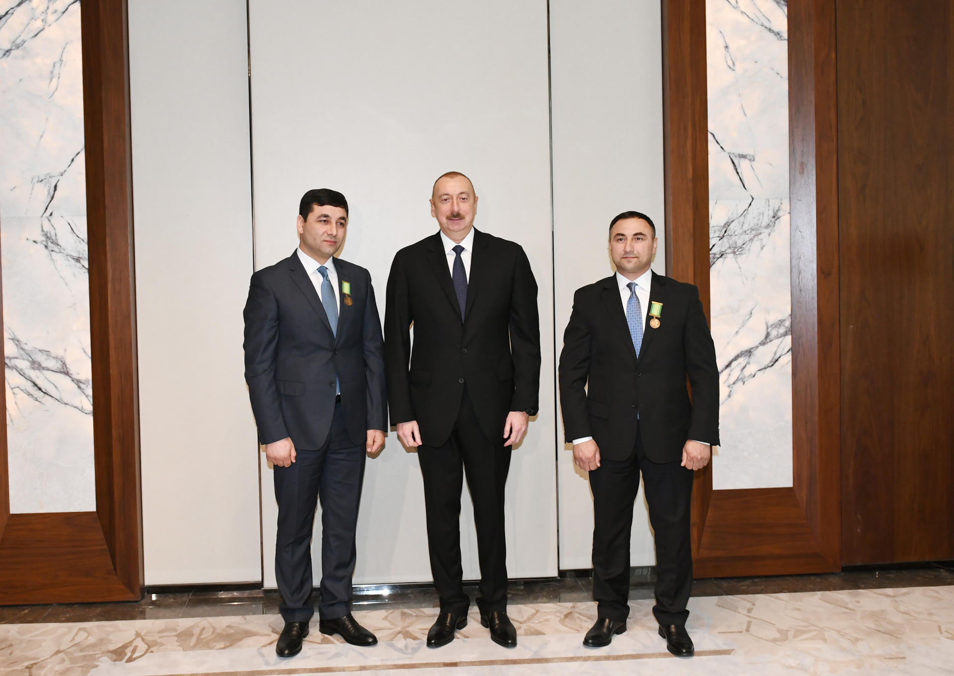 Prezident İlham Əliyev və birinci xanım Mehriban Əliyeva Ukraynada yaşayan soydaşlarımız Sabir və Umud Şirinov qardaşları ilə görüşüblər (FOTO) (YENİLƏNİB)