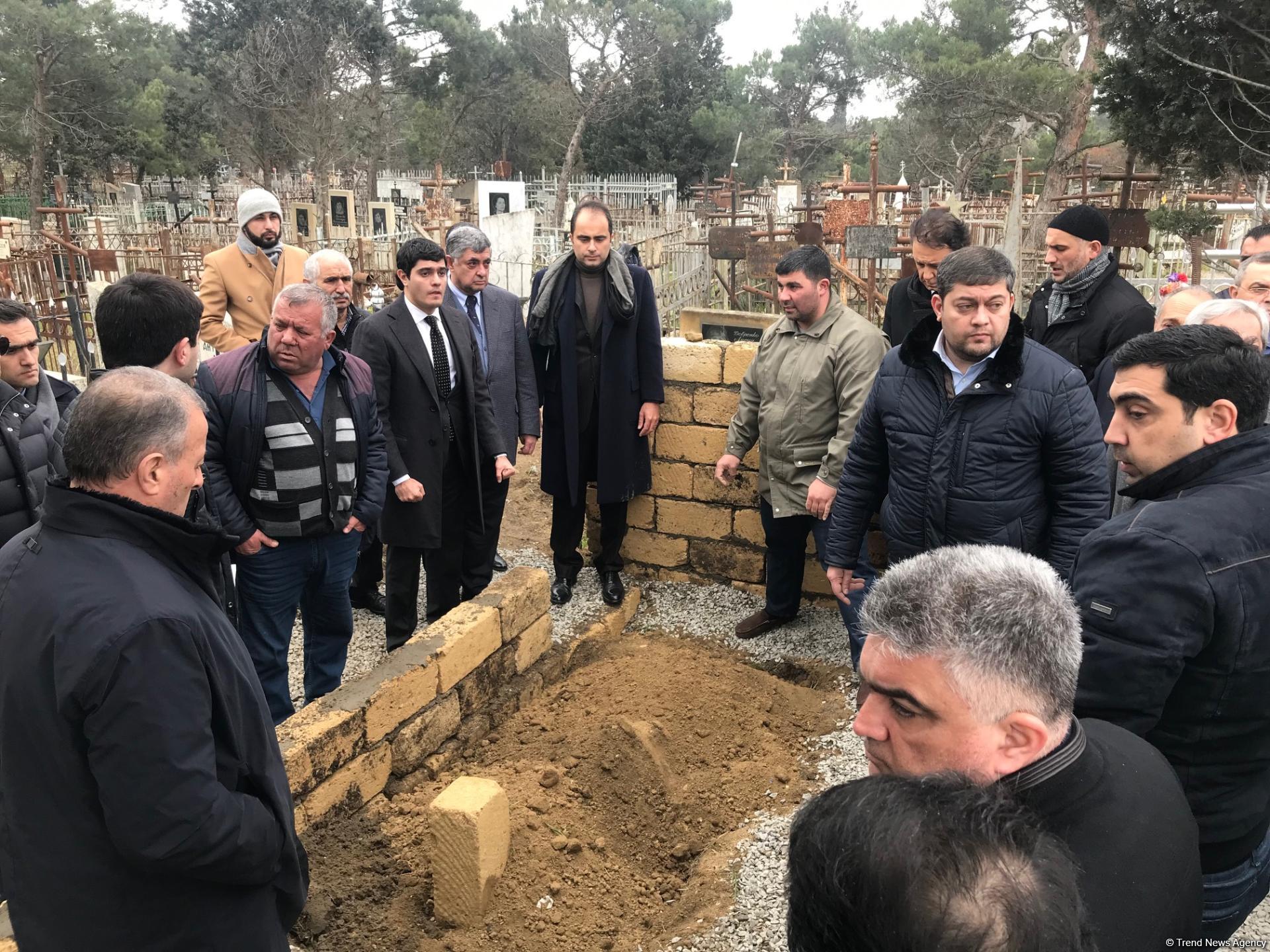 Görkəmli alim, BMT-nin qlobal enerji üzrə aparıcı eksperti Toğrul Bağırovun dəfn mərasimi keçirilib (FOTO)