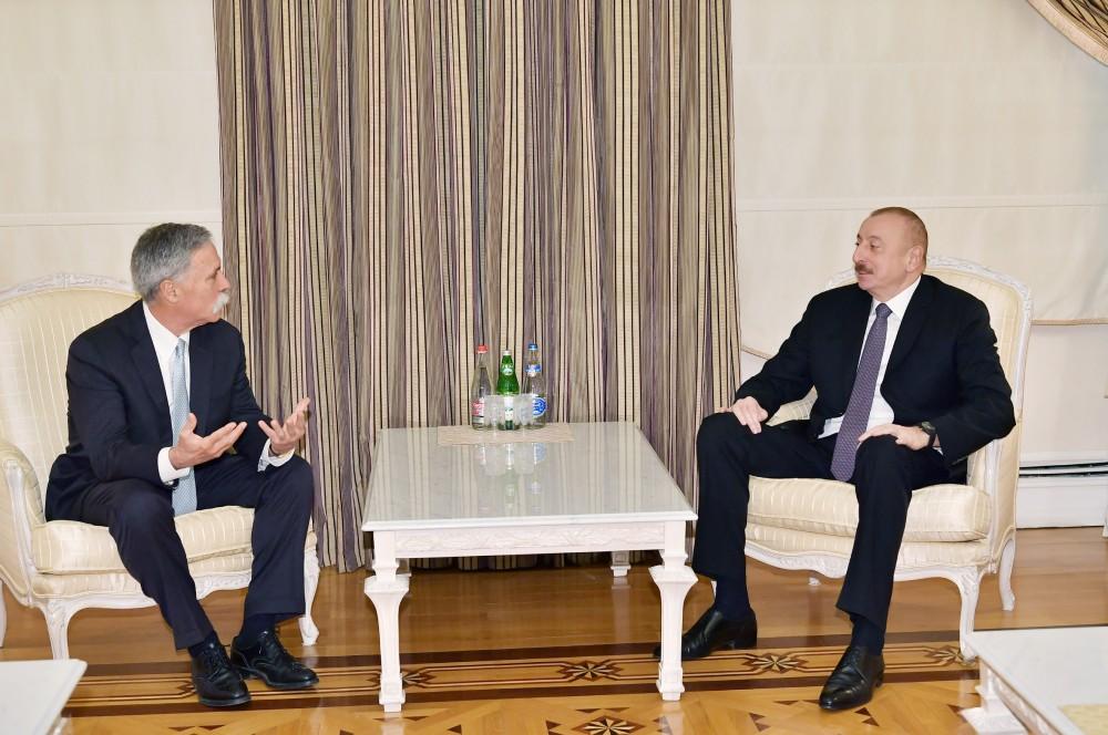 Prezident İlham Əliyev: Formula 1 həm Azərbaycanın dünyada təqdimatı, həm də iqtisadi mənfəət baxımından böyük əhəmiyyət daşıyır (FOTO) (YENİLƏNİB)