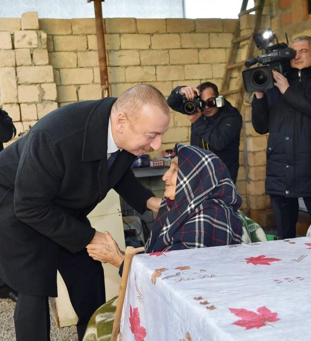 Prezident İlham Əliyev zəlzələnin baş verdiyi Şamaxıda olub (FOTO) (YENİLƏNİB)